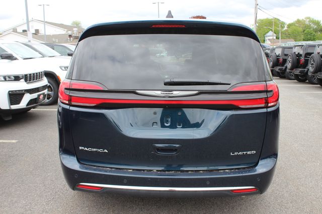 Used 2024 Chrysler Pacifica - photo 13