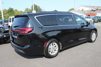 Used 2022 Chrysler Pacifica Touring L FWD Minivan for sale #RU1744 - photo 2