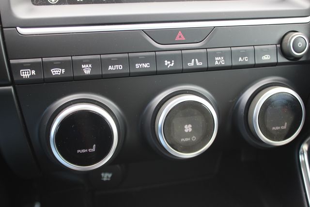 Used 2020 Jaguar E-Pace - photo 9