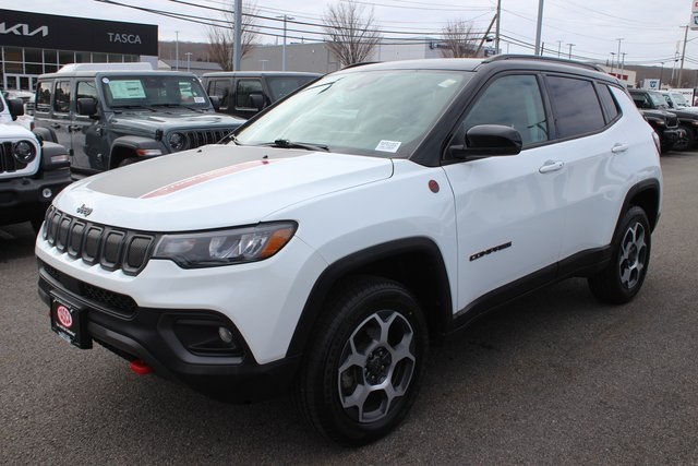 Used 2022 Jeep Compass - photo 5