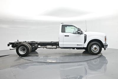2025 Ford F-350 Regular Cab DRW 4x2 Cab Chassis for sale #B251011 - photo 2