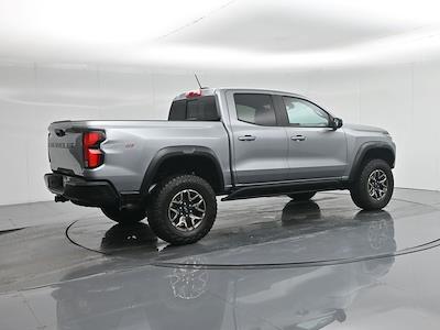 2024 Chevrolet Colorado Crew Cab 4WD Pickup for sale #B254541A - photo 2