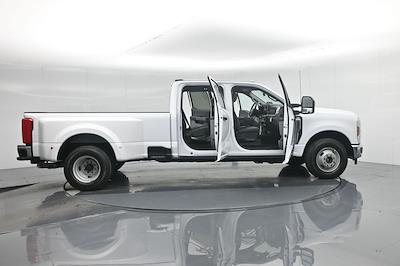 2026 Ford F-350 Crew Cab DRW RWD Pickup for sale #B260513 - photo 2