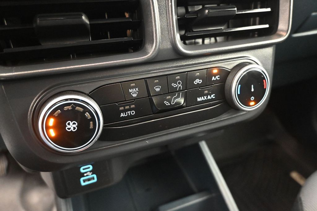 Used 2024 Ford Maverick - photo 11