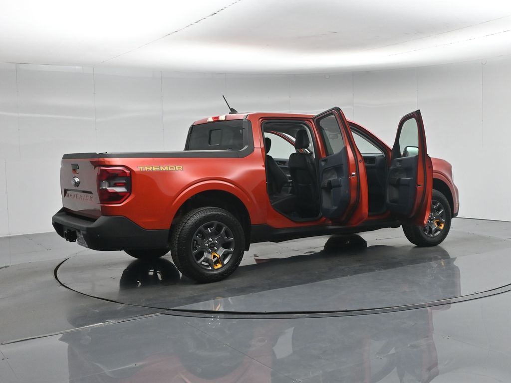 Used 2024 Ford Maverick - photo 8