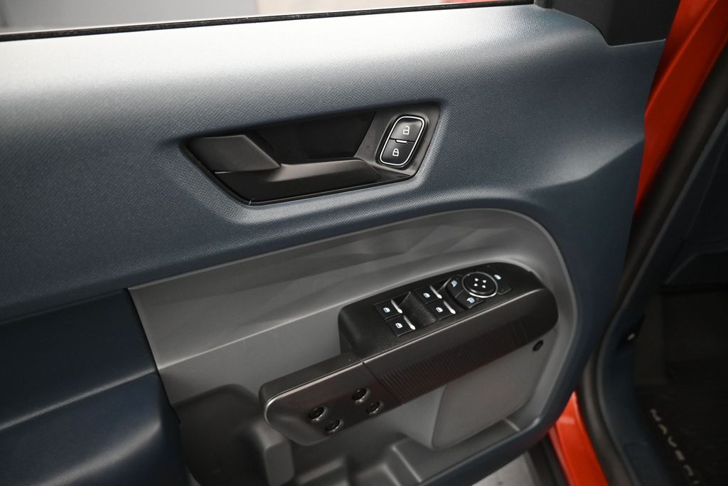 Used 2024 Ford Maverick - photo 13