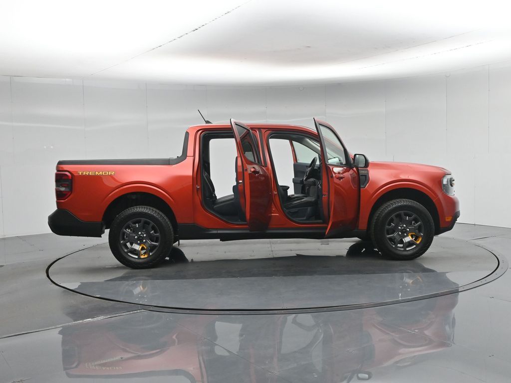 Used 2024 Ford Maverick - photo 7