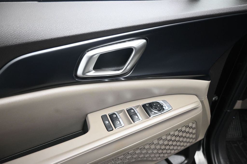 Used 2026 Kia Carnival - photo 13