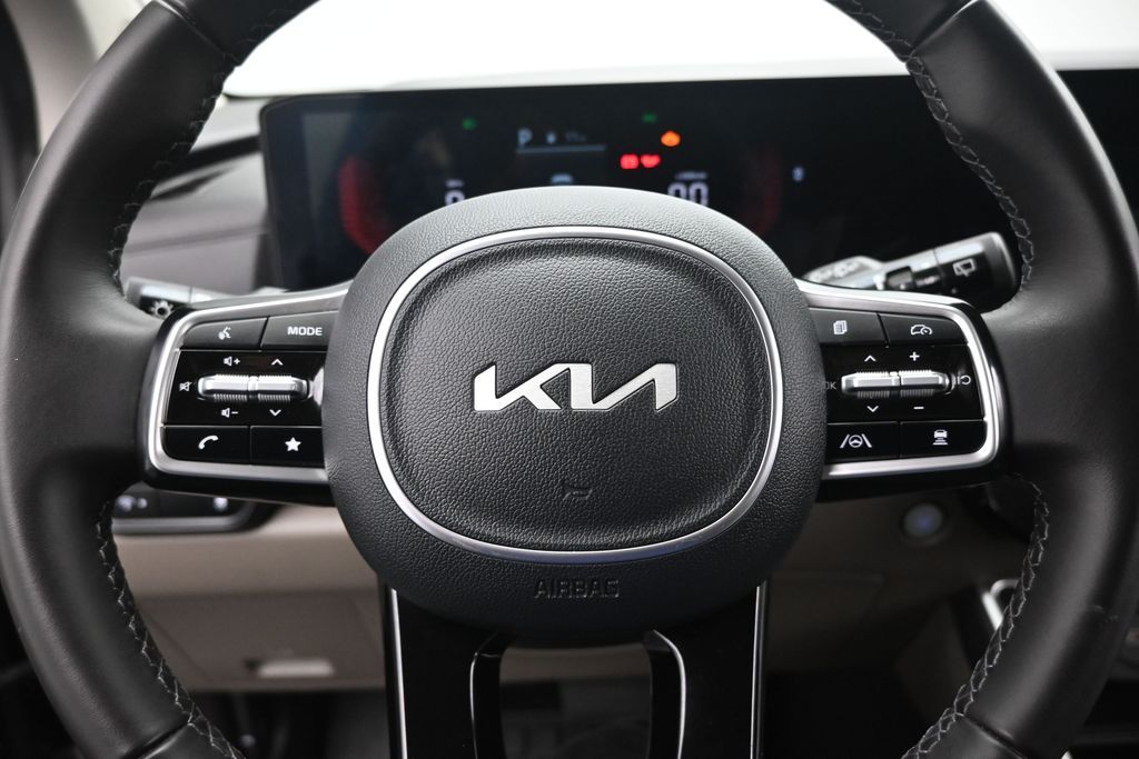 Used 2026 Kia Carnival - photo 14