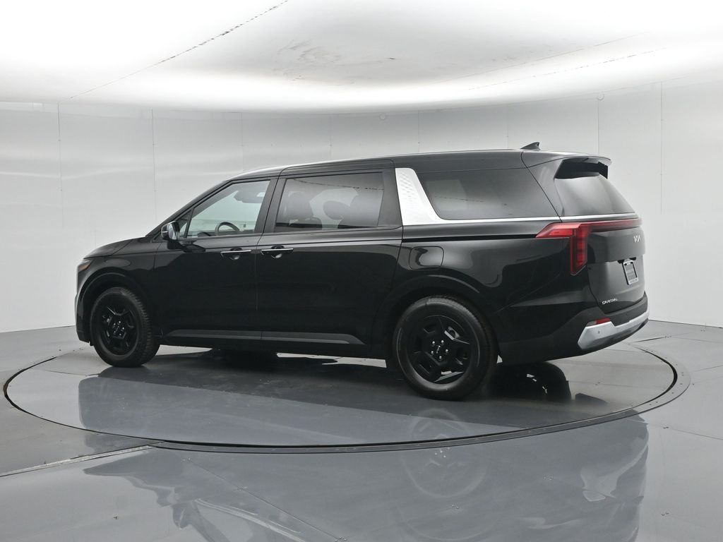 Used 2026 Kia Carnival - photo 9