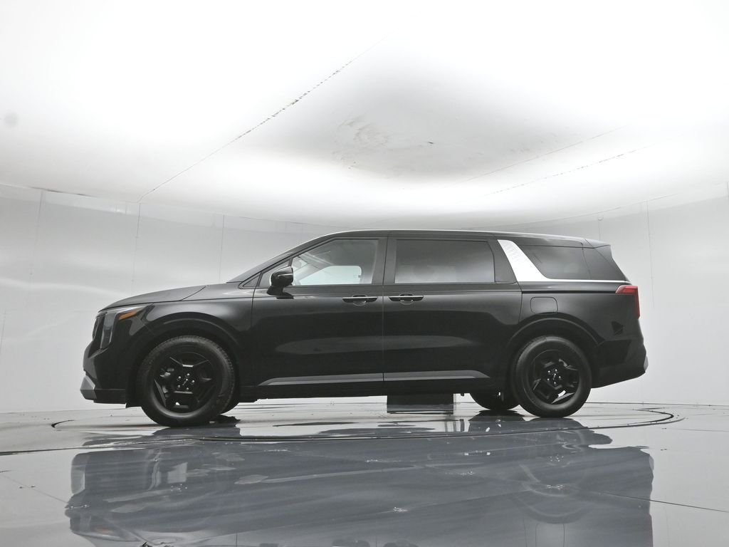 Used 2026 Kia Carnival - photo 10
