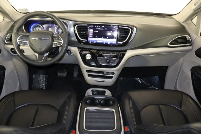 Used 2023 Chrysler Pacifica - photo 14