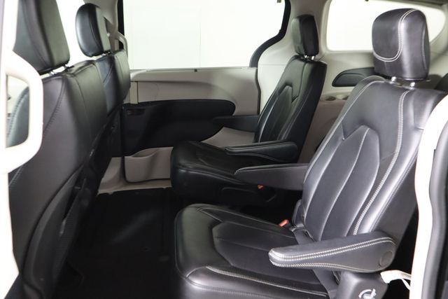 Used 2023 Chrysler Pacifica - photo 17