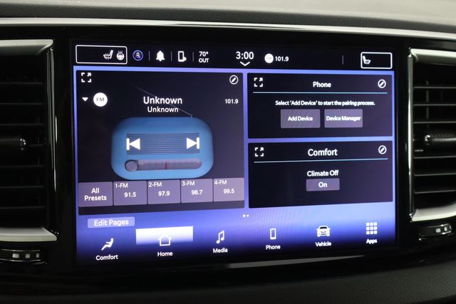 Used 2023 Chrysler Pacifica - photo 32