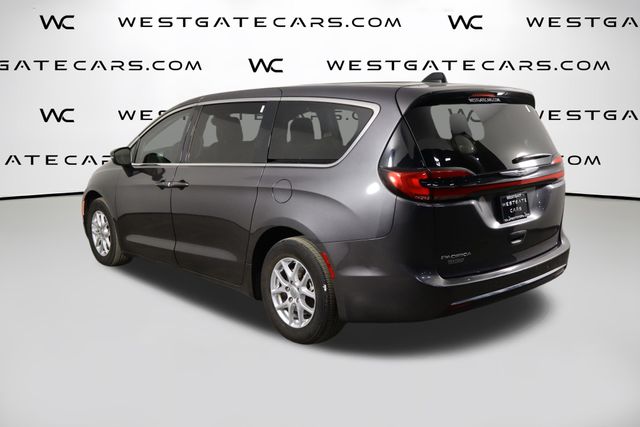 Used 2023 Chrysler Pacifica - photo 48