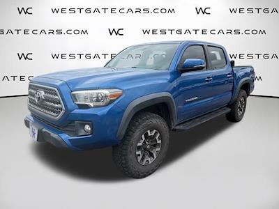 Used 2017 Toyota Tacoma - photo 1