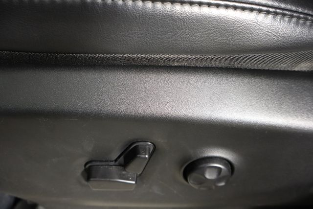 Used 2023 Chrysler Pacifica - photo 25