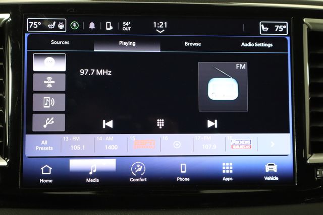 Used 2023 Chrysler Pacifica - photo 31