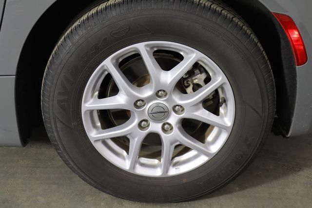 Used 2023 Chrysler Pacifica - photo 40