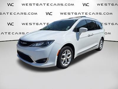 2018 Chrysler Pacifica FWD Minivan for sale #B3218A - photo 1