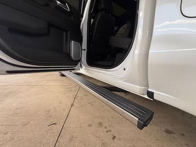 Used 2024 Chevrolet Silverado 1500 - photo 1