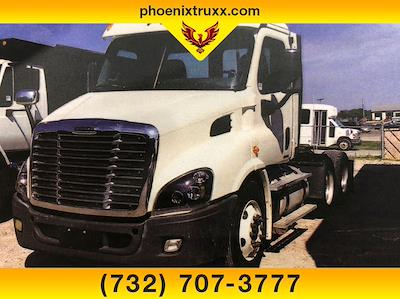 Used 2011 Freightliner Cascadia - photo 1