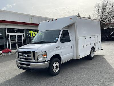 Used 2017 Ford E-350 - photo 1