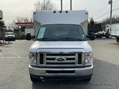 Used 2017 Ford E-350 - photo 1