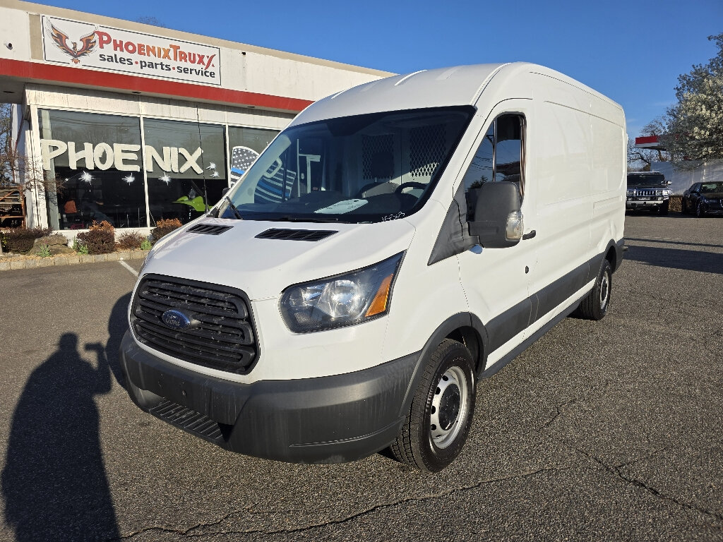 Used 2018 Ford Transit 250 - photo 1