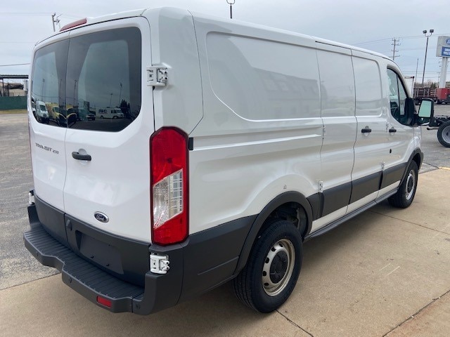 Used 2018 Ford Transit 250 - photo 6