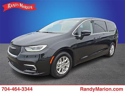 2023 Chrysler Pacifica FWD Minivan for sale #58093X - photo 1