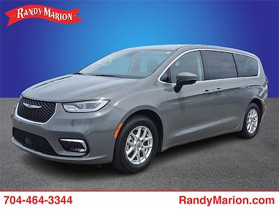 2023 Chrysler Pacifica FWD Minivan for sale #58095X - photo 1