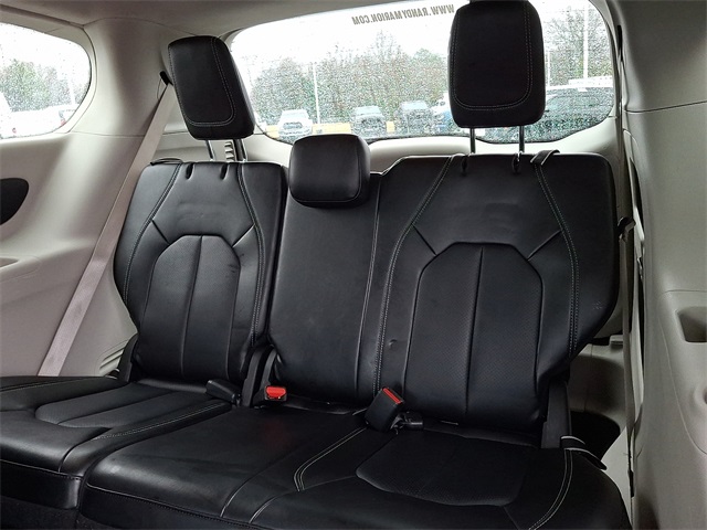 Used 2024 Chrysler Pacifica - photo 11