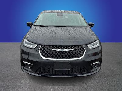 Used 2024 Chrysler Pacifica - photo 1