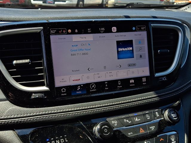 Used 2022 Chrysler Pacifica - photo 16