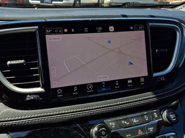 Used 2022 Chrysler Pacifica - photo 17