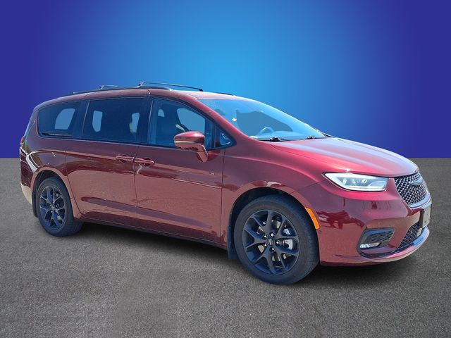 Used 2022 Chrysler Pacifica - photo 5