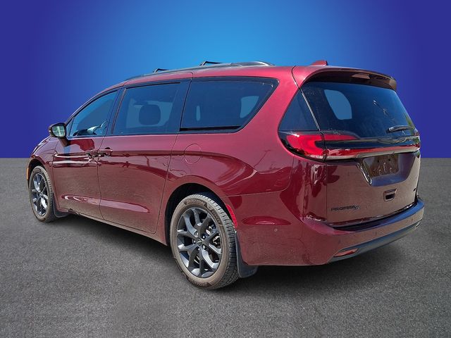 Used 2022 Chrysler Pacifica - photo 8