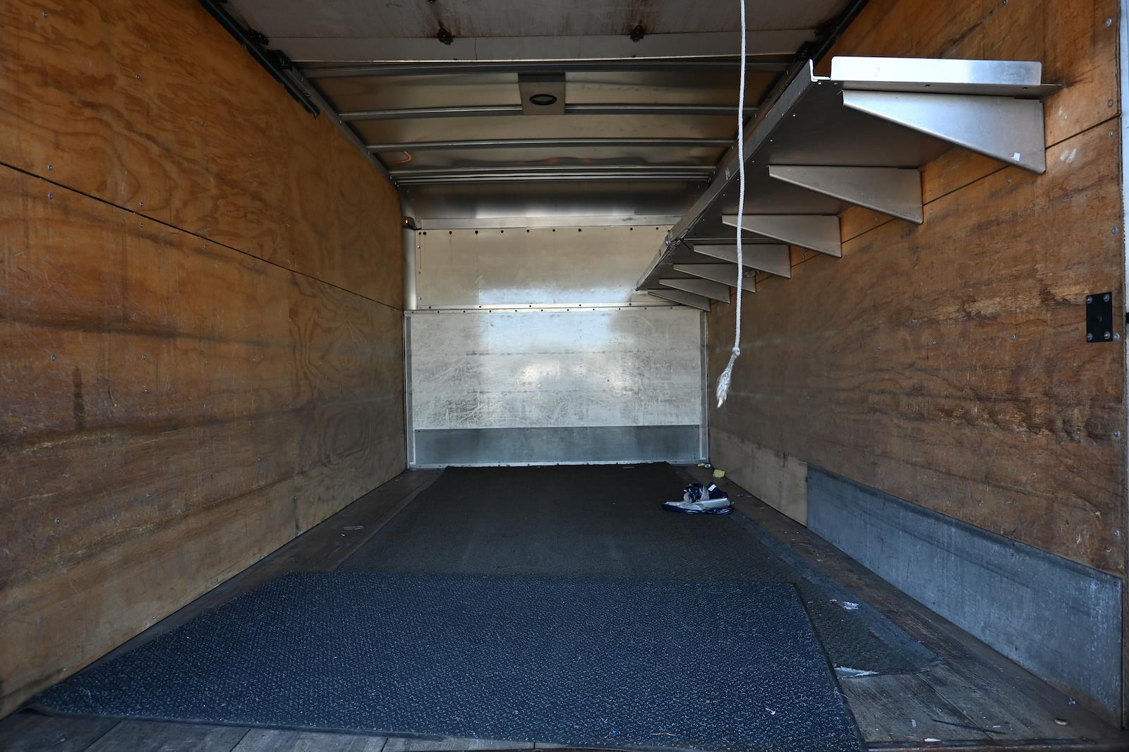 Used 2016 Ford E-350 - photo 7