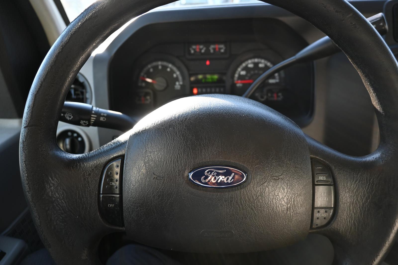 Used 2016 Ford E-350 - photo 11