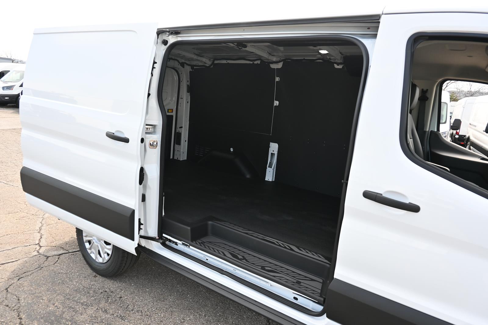 New 2026 Ford Transit 150 - photo 8