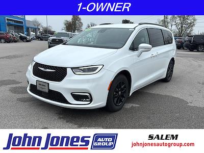 Used 2022 Chrysler Pacifica Touring L Minivan for sale #S08560 - photo 1