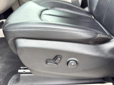 Used 2024 Chrysler Pacifica - photo 1