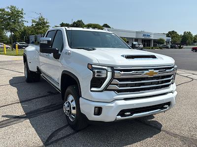 2025 Chevrolet Silverado 3500 Crew Cab 4x4 Pickup for sale #S10498S - photo 2