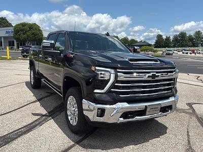 2025 Chevrolet Silverado 2500 Crew Cab 4x4 Pickup for sale #S10517S - photo 2