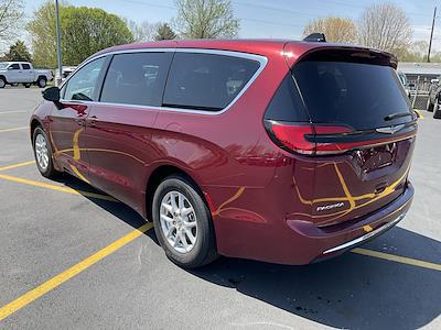 2023 Chrysler Pacifica FWD Minivan for sale #C100868 - photo 2