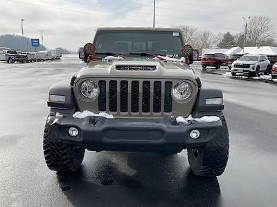 2020 Jeep Gladiator Crew Cab 4x4 Pickup for sale #C101112-1 - photo 2