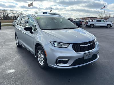 Used 2024 Chrysler Pacifica Touring L Minivan for sale #C101149 - photo 2
