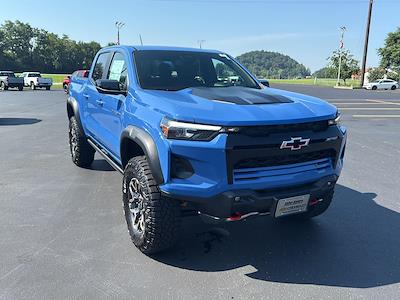 2025 Chevrolet Colorado Crew Cab 4x4 Pickup for sale #C3881S - photo 2