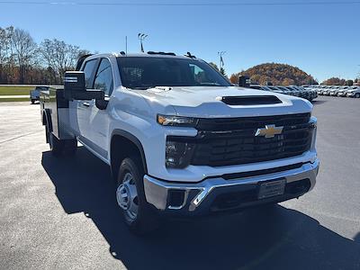 2026 Chevrolet Silverado 3500 Crew Cab 4x4 Flatbed Truck for sale #C4174T - photo 2